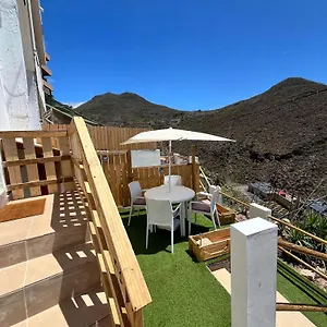 https://lovely-view-deni.in-canary-islands.com