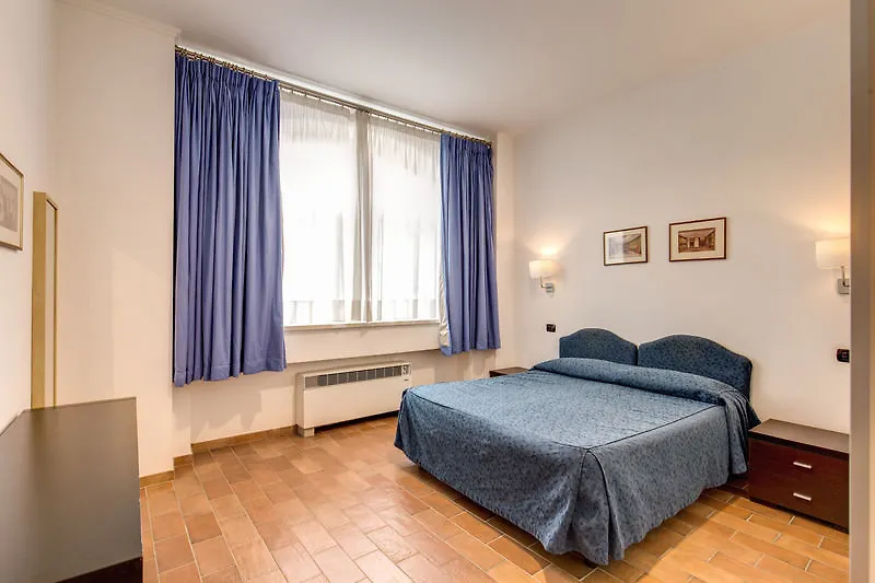 Apollo Apartments Colosseo Рим Италия