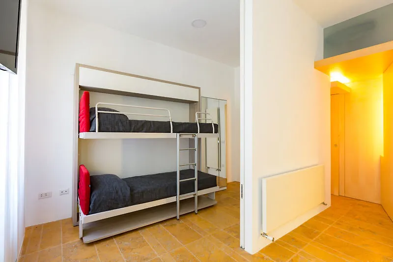 Apollo Apartments Colosseo Рим