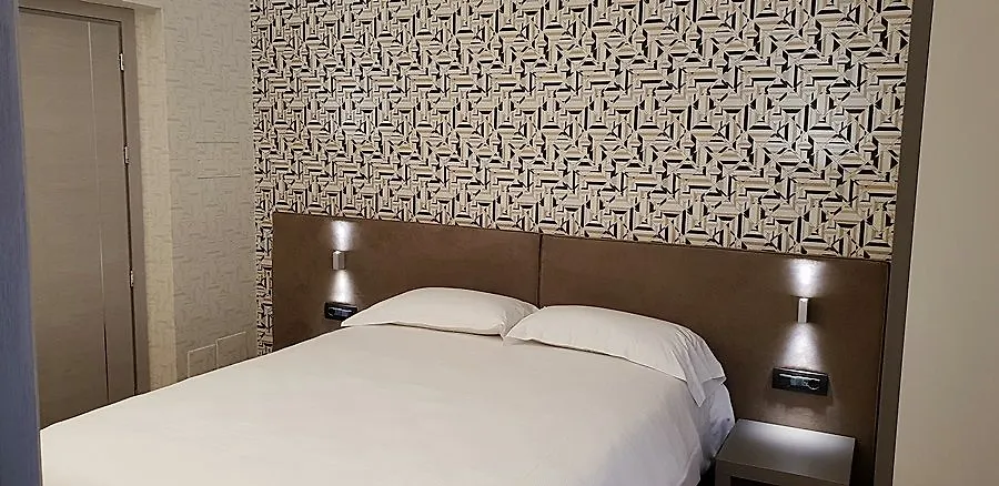 Apollo Apartments Colosseo Рим