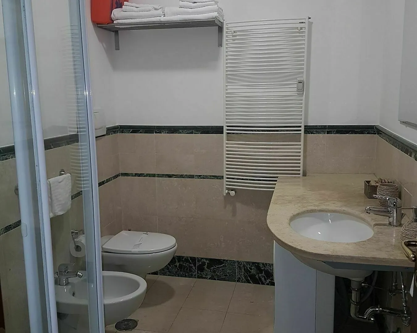 Apollo Apartments Colosseo Рим Италия