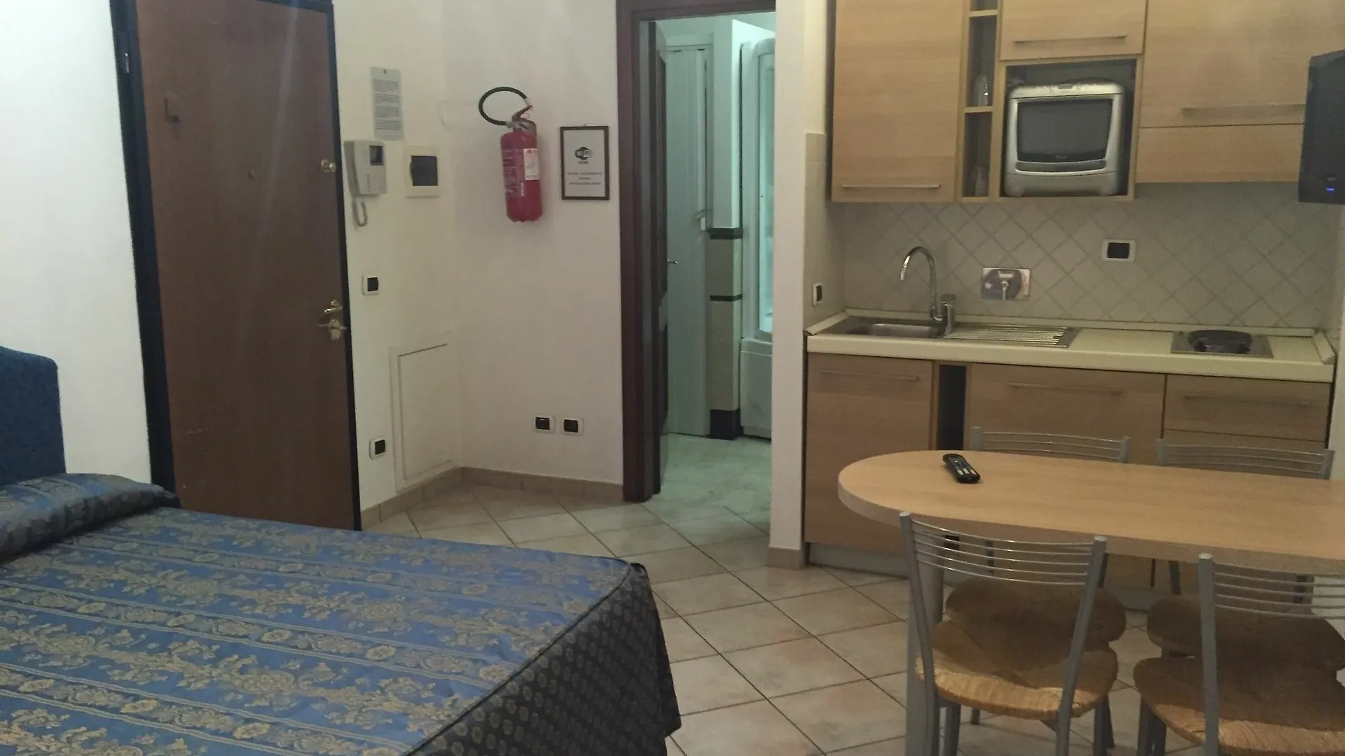 Apollo Apartments Colosseo Рим