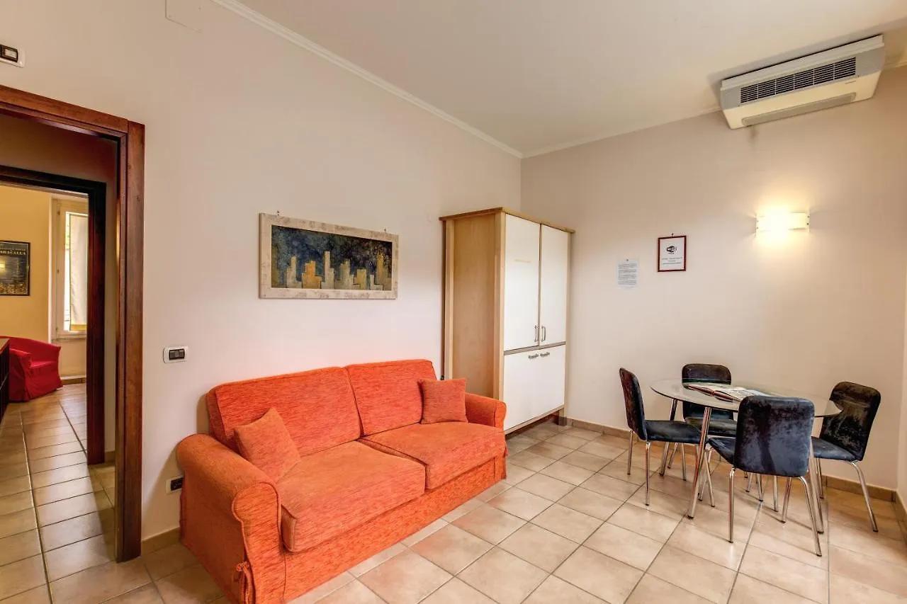 Apollo Apartments Colosseo Рим Италия