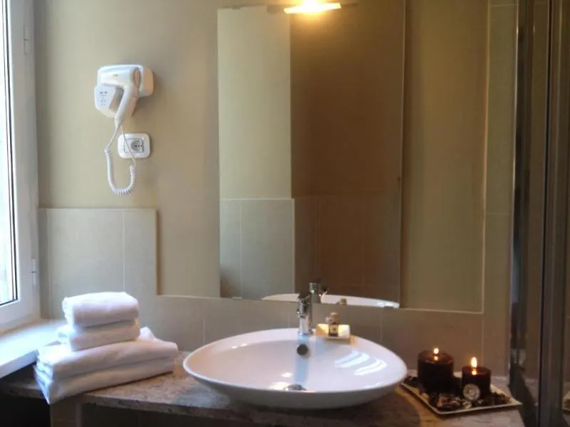 Apollo Apartments Colosseo Рим