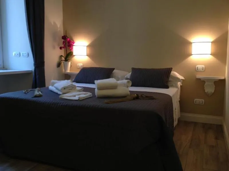 Apollo Apartments Colosseo Рим